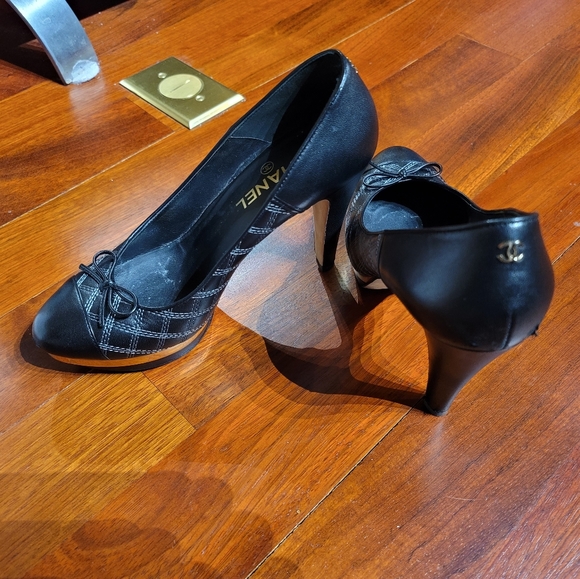 CHANEL Platform  Leather Heels - 39.5 - Picture 3 of 9